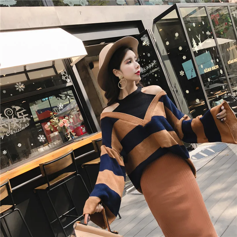 

Photo Shoot Stripes Contrast Color Sweater Joint Halter Mock Two-Piece off-Shoulder Sweater + Skirt Set Fashion
