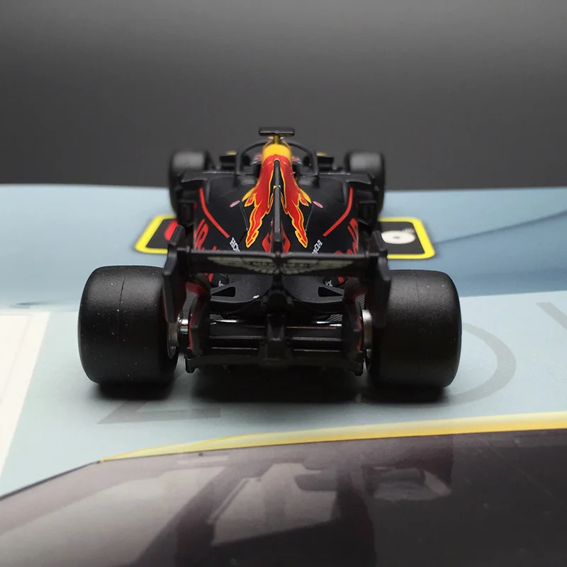 de corrida F1, Simulação estática, 1:43, RB15,