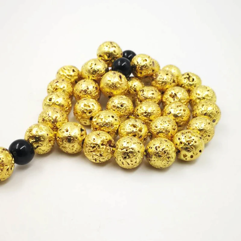 Мужской Tasbih Природный лавовый камень Золотое покрытие стиль misbaha натуральный камень четки мусульманский 33 66 99 молитвенные бусины