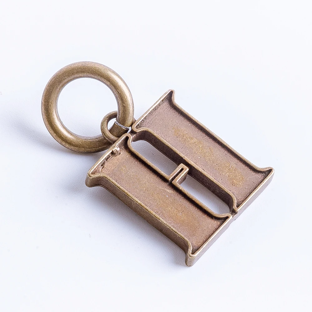 Coppertist.Wu 2cm Small Brass 26 Letter Alphabet A-Z Minimalist Initial Pendant Necklace Fashion keychain Birthday Gift Pendant - Color: H