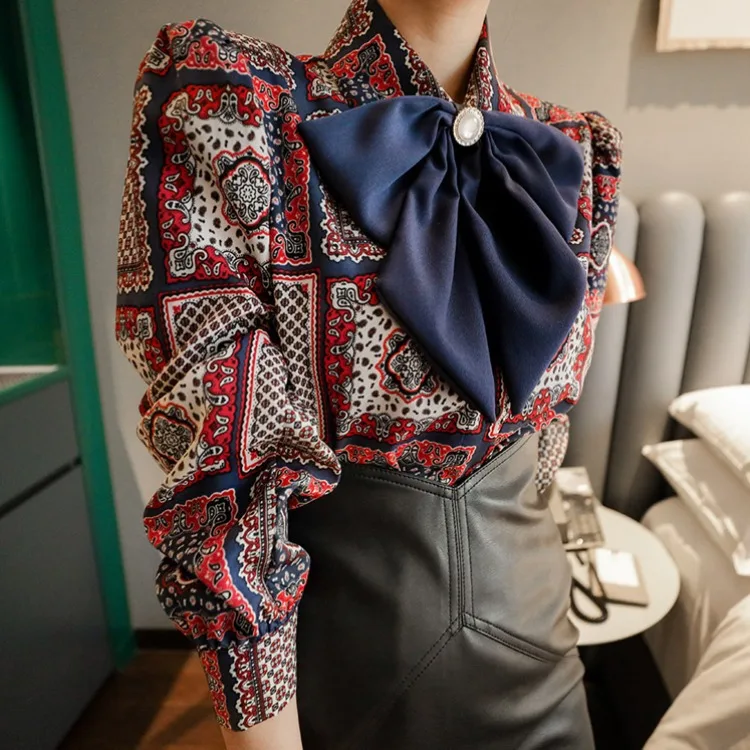 

2020 New Charm Elegant Spliced Lapel Single Breasted Printed Color Shirt