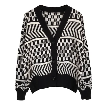 

Luxi retro hit color plaid knit cardigan female 2019 autumn and winter new net infrared sweater coat