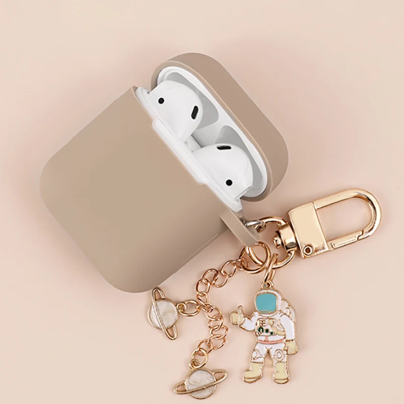 

Cute Cosmic Astronaut spaceman Charlie Brown Dog metal keychain silicone case for Airpods 2 Bluetooth Earphone Accessories cover