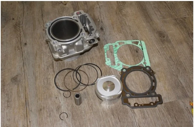 

rear cylinder/piston/rings/pin/circlip/cylinder gaskets fit for CAN AM OUTLANDER 1000