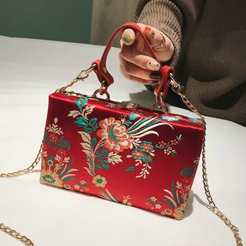 

Luxury Handbags Women Bags Designer Embroidered Flowers Crossbody Bags for Women Box Chains Tote Bag Bridal Red Shoulder Bags