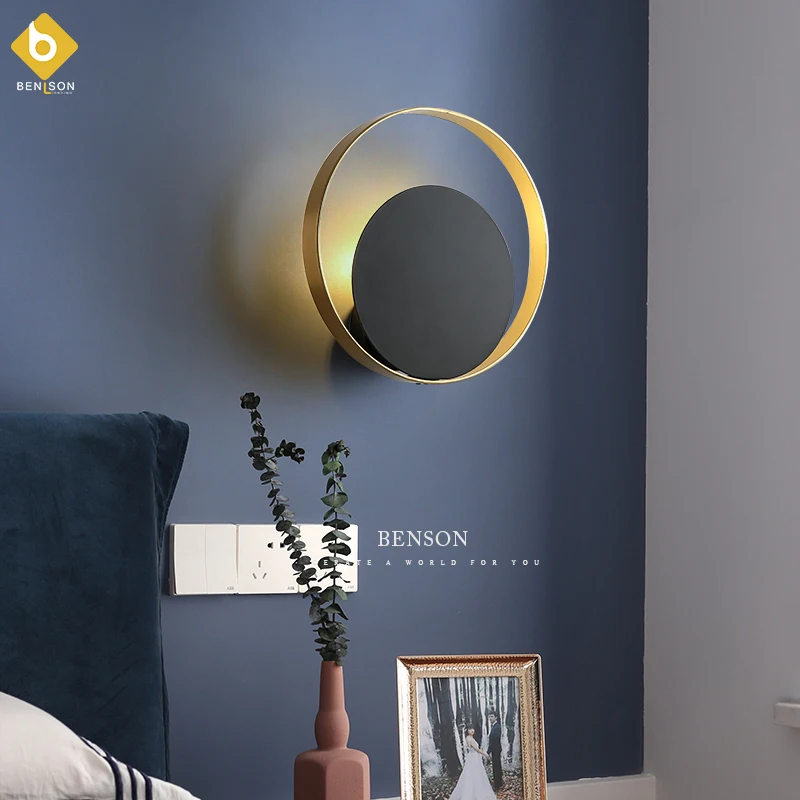 

Nordic Style Golden Simple Wall Lamp The Study Bedroom Bedside Led Creative Modern Personality Line Exhibition hall Art