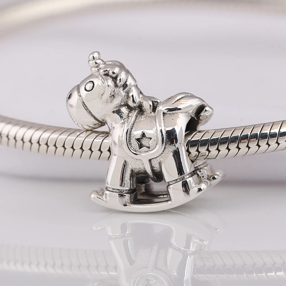 Unicorn Bead Bracelet Image 1