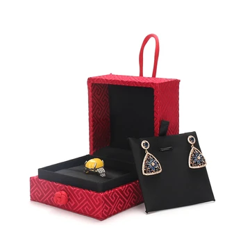 

Red Ring Earring Jewelry Packaging Gift Box Brocade Button Multifunction Jewellery Pendent Bracelet Display For Travel Portable