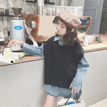 

2020 autumn new girls' college style V-neck hair vest sweater coat
