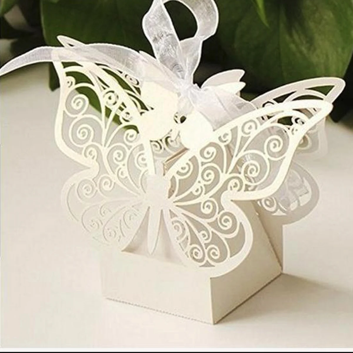 

Wedding Gift Box Paper Packaging Chocolate Candy Boxes Butterfly Creative Laser Cutting Carton Decor Supplies 50 Pcs