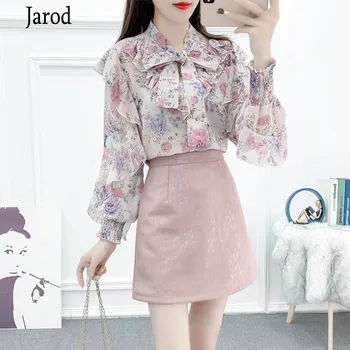 

2020 Women Autumn Two Piece Set Sexy Chiffon Floral Print Bow Collar Ruffles Shirt Top + A-line Mini Skirt Suit Set
