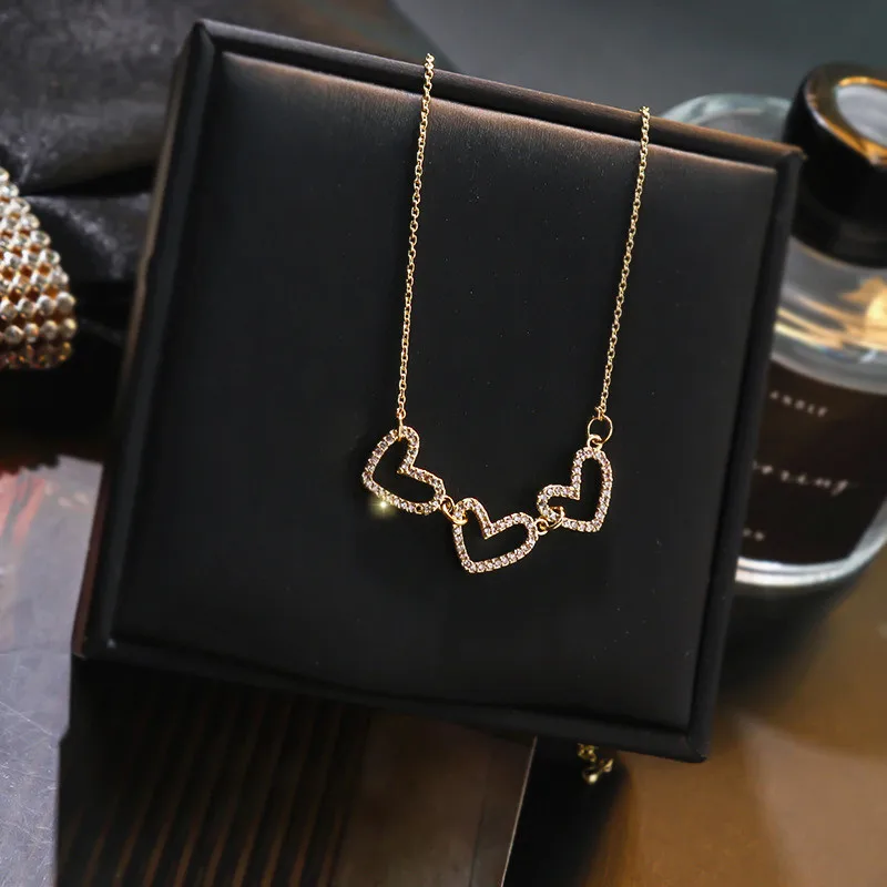 16267453554_1661689113