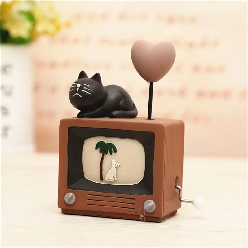 

Vintage Lying Cat Music Box Craft Miniature Desktop Decoration Figurines Girl Birthday Gift TV Camera Model Zakka YWCM011