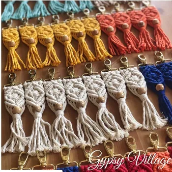 

Girlgo Colorful Tassel Handmade Fish Tail Bag Macrame Wooden Beads Tie Bohemian Hanging Keychains key Holder Women Jewelry
