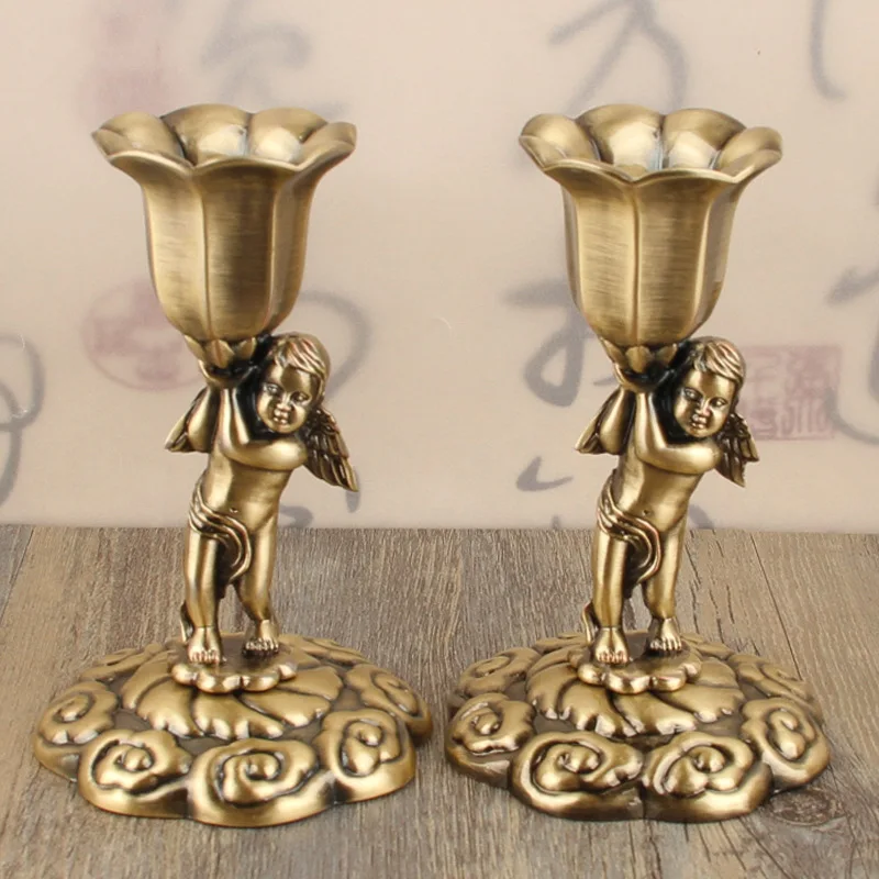 

European candlestick ornaments luxury candlelight dinner romantic angel retro bronze candlestick home