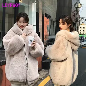 

2019 new Korean version of the loose autumn and winter thickening imitation rabbit plush fur coat female