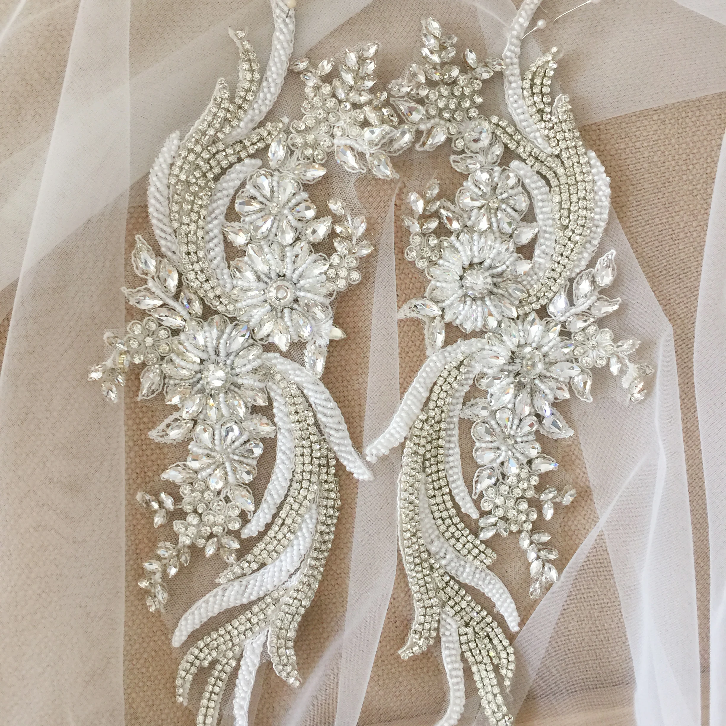 chinese dress ladies Beaded Lace Appliqué Wedding Dress / 