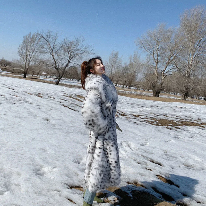 

2023 Winter New Fur Coat Women High Quality Fashion Black And White Spots Imitate Fox Leopard Print Long Fur Jacket Female G1581