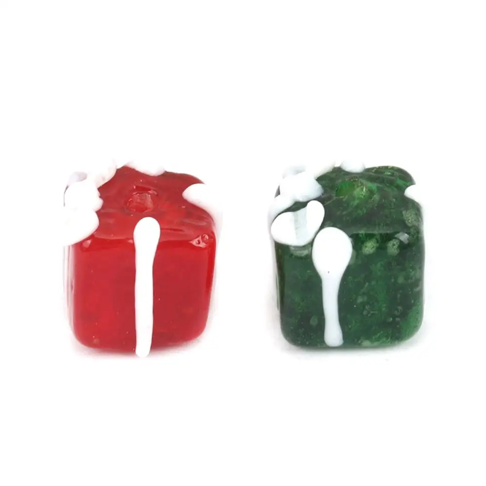 

8Seasons Lampwork Glass Christmas Beads Gift Box White & Green/Red Fashion Jewelry DIY Accessories About 15mm x 14mm, 5 PCs