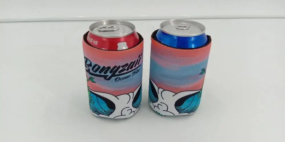 Неопреновый материал и банки используют неопреновое пиво koozie