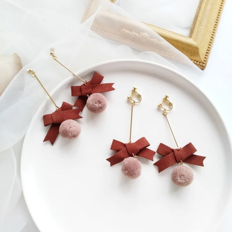 

Korean Autumn and Winter Sweet Girl Fabric Bow Hairball Long Dangle Earrings Fashion Personality Women's Ear Clip Jewelry
