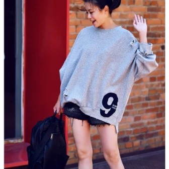 gray R0922 Корейская свободная версия большого варианта фигуры сломанное отверстие хлопок джокер тонкая Осенняя шикарная Толстовка Мода - Цвет: gray
