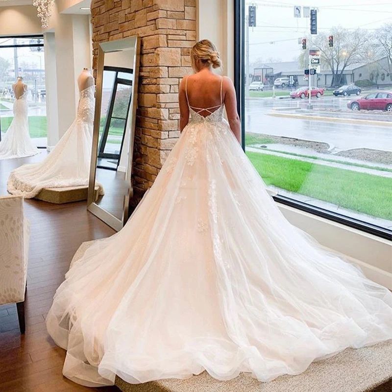 Romantic-Lace-Appliques-A-Line-Soft-Tulle-Wedding-Dresses-2019-Off-Shoulder-Spaghetti-Straps-Bridal-Gowns (1)