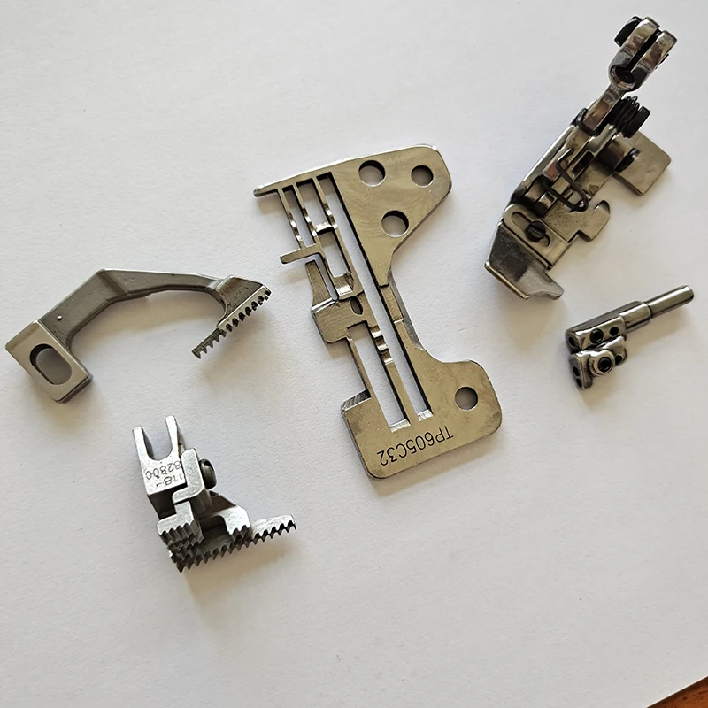 Pièces De Machine À Coudre Surjet Serrure Point Chaîne Pour Kingtex Sh6005-C32 Tp605C32