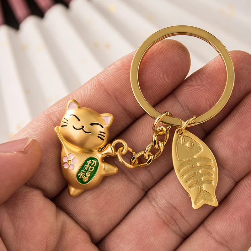 Car Pendant Key Chain Maneki Neko Japan Lucky Cat Keychain Kawaii Trinkets Alloy Accessory Car Bag Pendant
