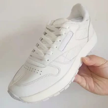 Zapatos informales de plataforma plana para mujer, zapatillas cómodas de suela gruesa con punta dividida, zapatos blancos pequeños para niña, 2021