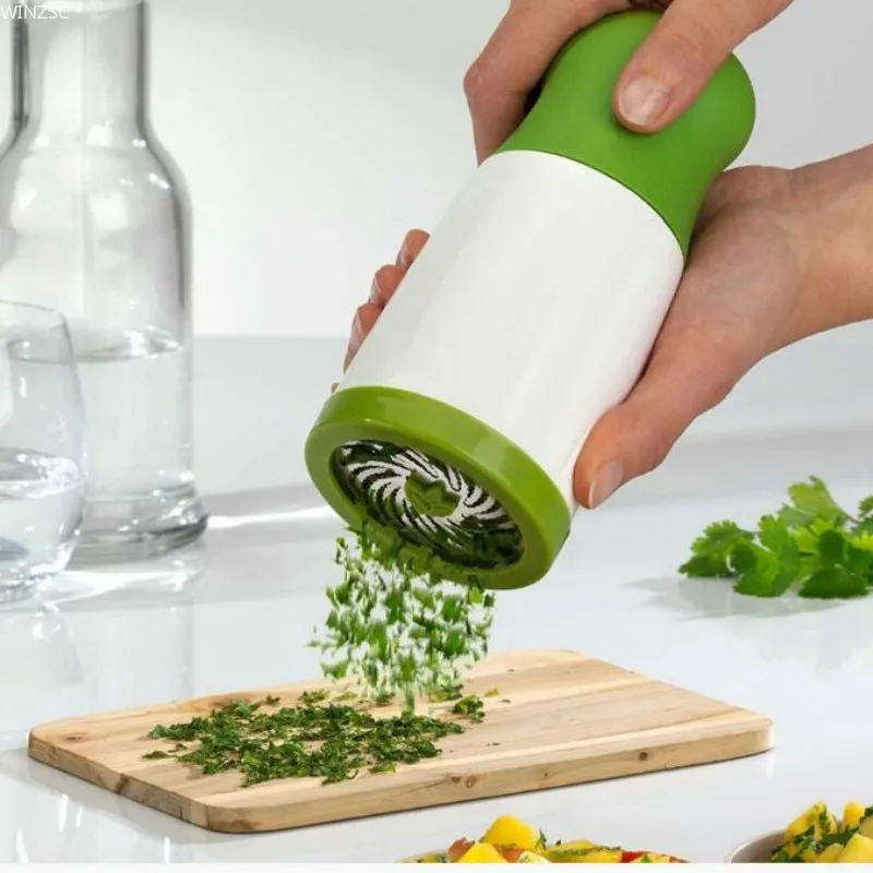 

Spice grinder parsley chopper fruit and vegetable chopper garlic coriander spice easy to use grinder WJ10261