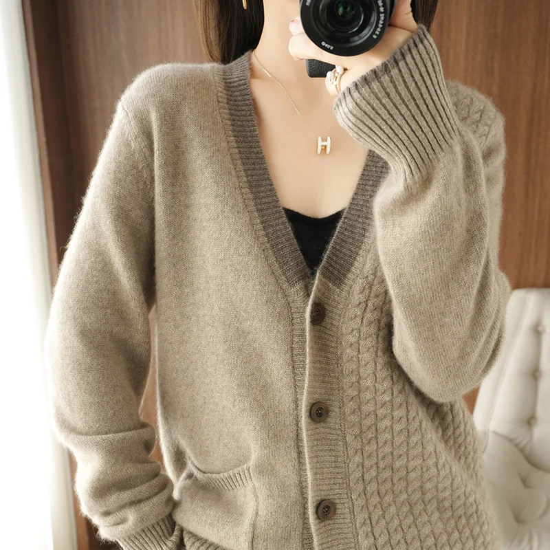 

100% Cashmere Autumn and Winter New Wool Cardigan Women's V-Neck Cardigan Knitted Jacket 2021 Loose Soft Waxy Lazy Sweater
