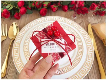

Free Shipping 100pcs custom logo personal Wedding favor red samll bead flower Square paper lace candy box gifts boxes for guest