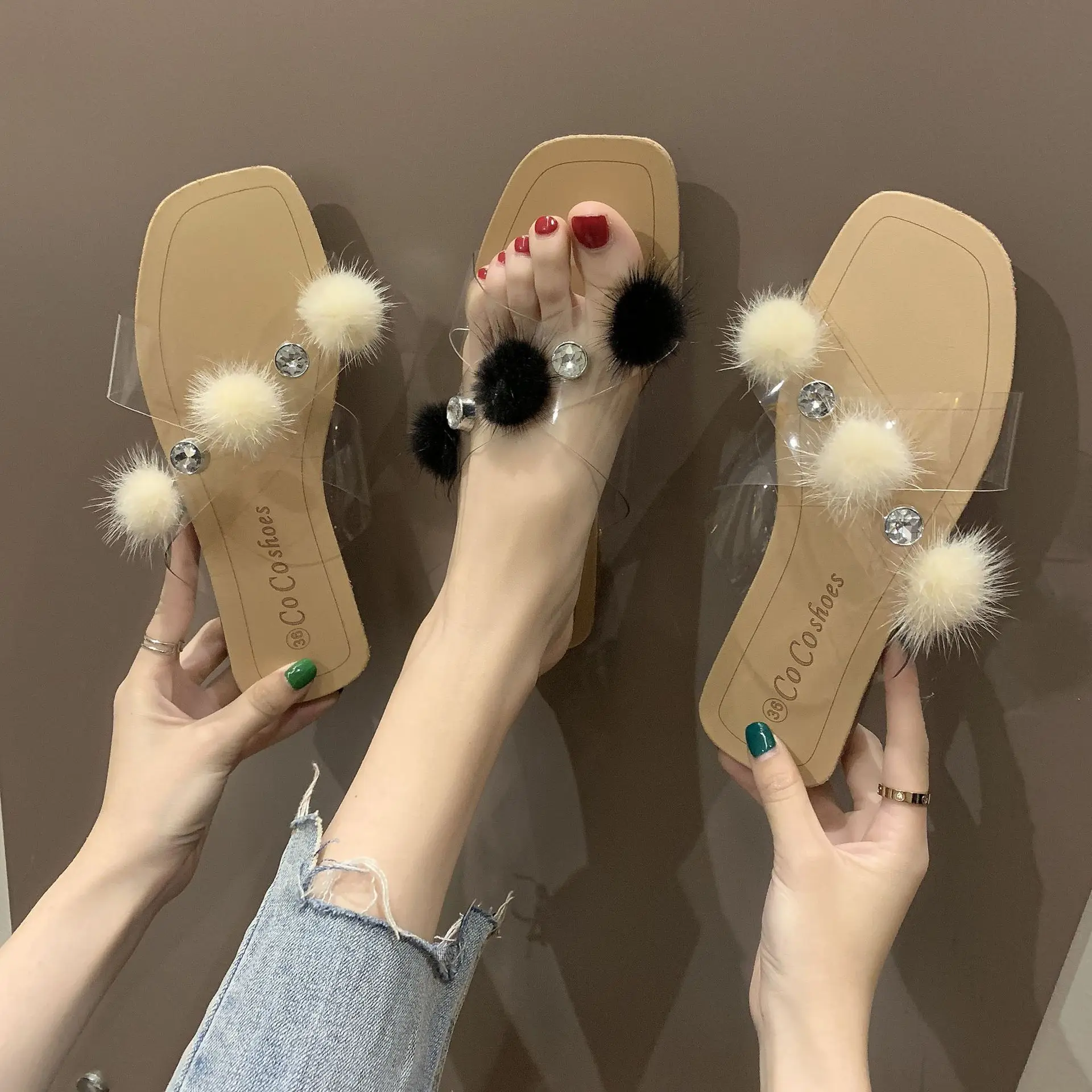 

Fashion 2019 Summer New Style Low Heel A- line Sandals Fashion Transparent Man-made Diamond Plush Ball WOMEN'S Shoes Outer Wear