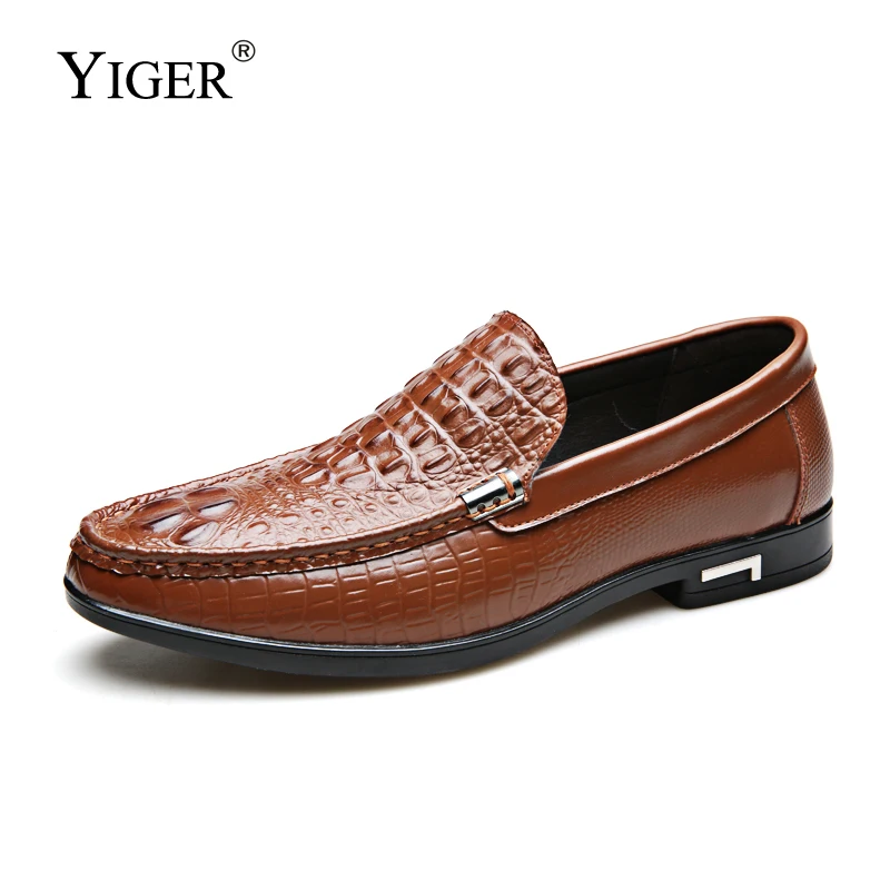 

YIGER new Men loafers soft leather man casual shoes Crocodile pattern Peas shoes male slip-on loafers spring autumn 0366