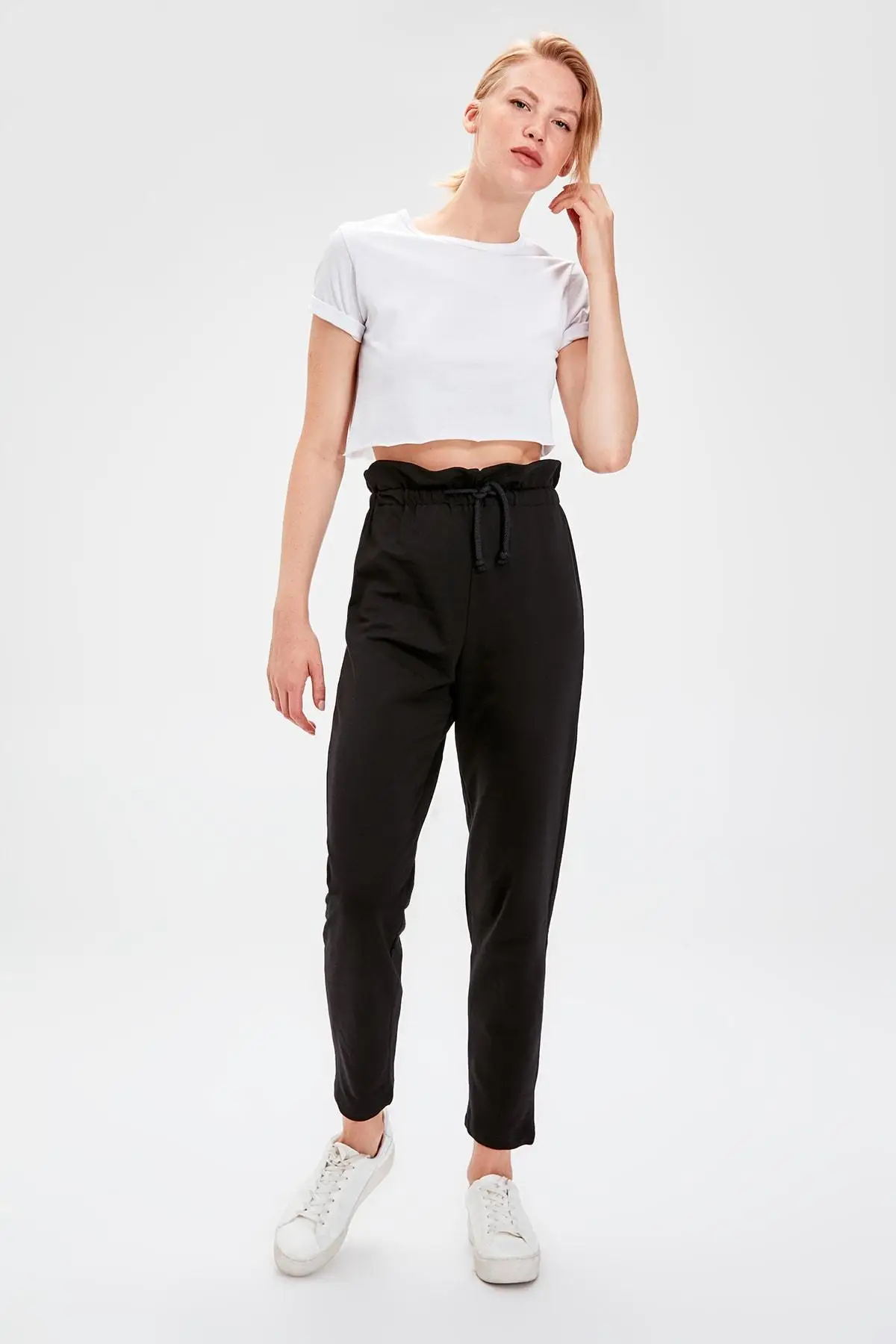 Trendyol черные трикотажные спортивные штаны Paperbag TWOAW20EA0036 | Спорт и развлечения