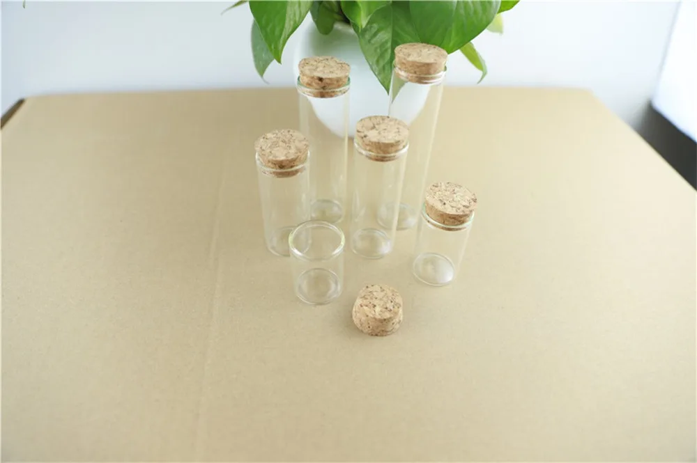24pcsLot Tiny Cork In Vitro Thick Glass Bottles Wishing Bottle Glass Cork Stopper Jars Storage Souvenir Container (4)