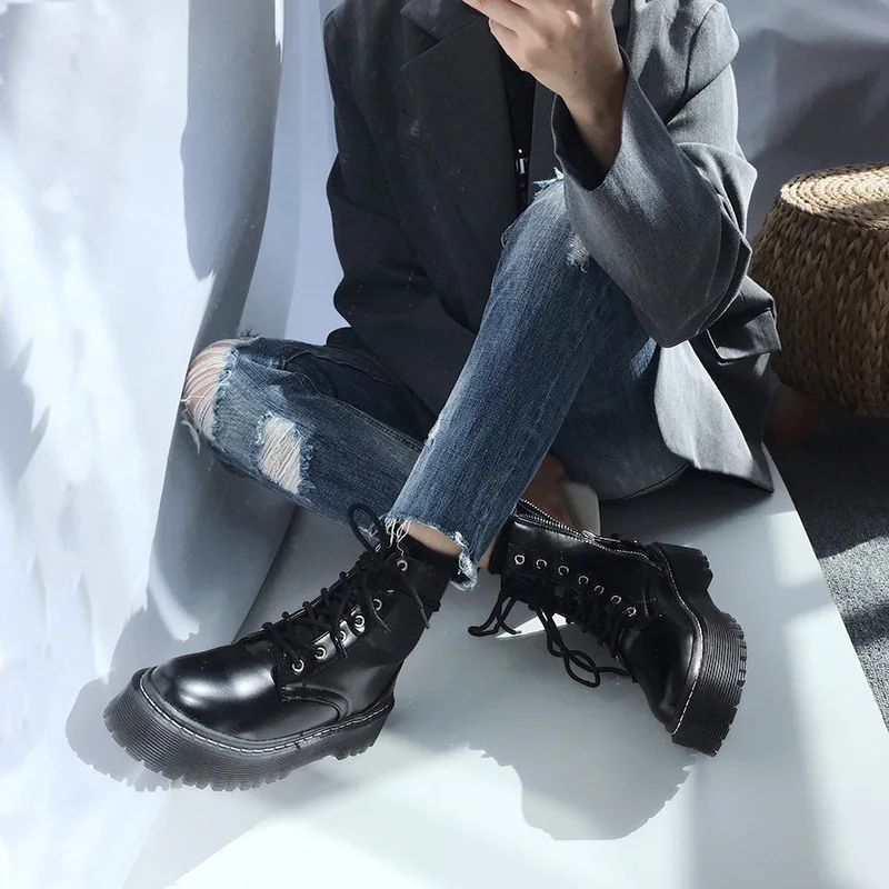 Martin Boots Female British Fan Boots 19 Autumn and Winter New Classic Thick with Beef Tendon Lace Boots Women