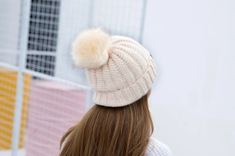 Hat female Korean tide autumn and winter fashion warm knitted wool hat winter hat female cute winter