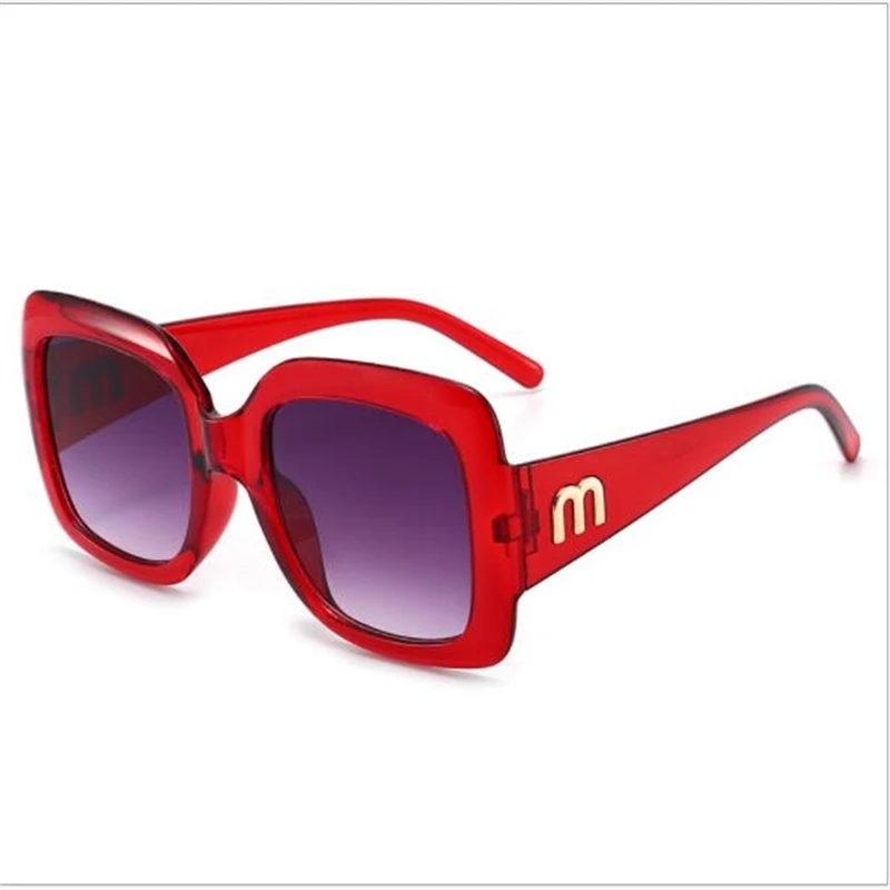 oversized square sunglasses Woman blue big face sunglasses Gilded letters wide-leg sunshade mirror Modified face color changing mirror glasses big sunglasses