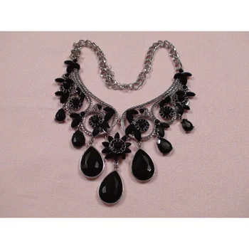 

Колье стильное CL 88 BL черный цвет