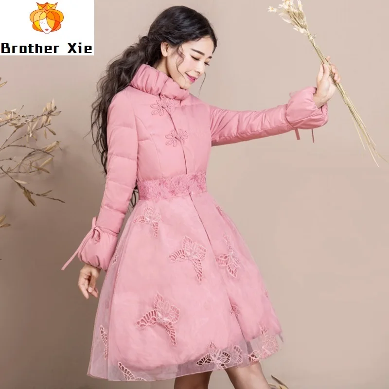 

New winter posed embroidered ladies fashion temperament of cultivate morality in the long down jacket JiQin