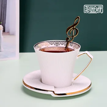 

European Luxury Cups and Saucer Sets Kawaii Mug Insulated Coffee Mug Bone China Ceramic Coffee Cup Taza Travel Coffee Mug Bb50
