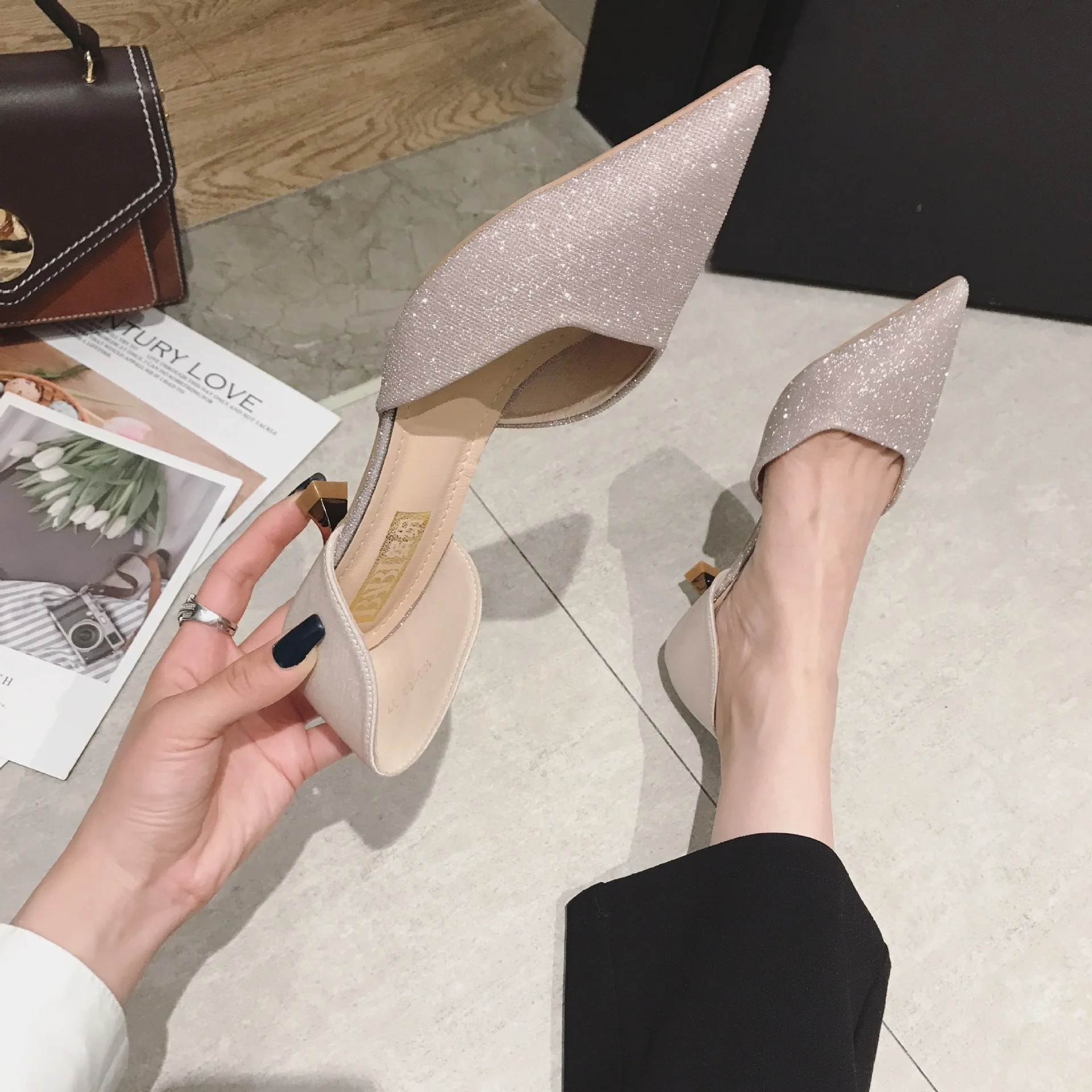 

Online Celebrity Shoes Women's 2019 Pointed-Toe Sequin Korean-style Spring Thin Heeled Low-Cut High Heel Shoes New Style Solid C