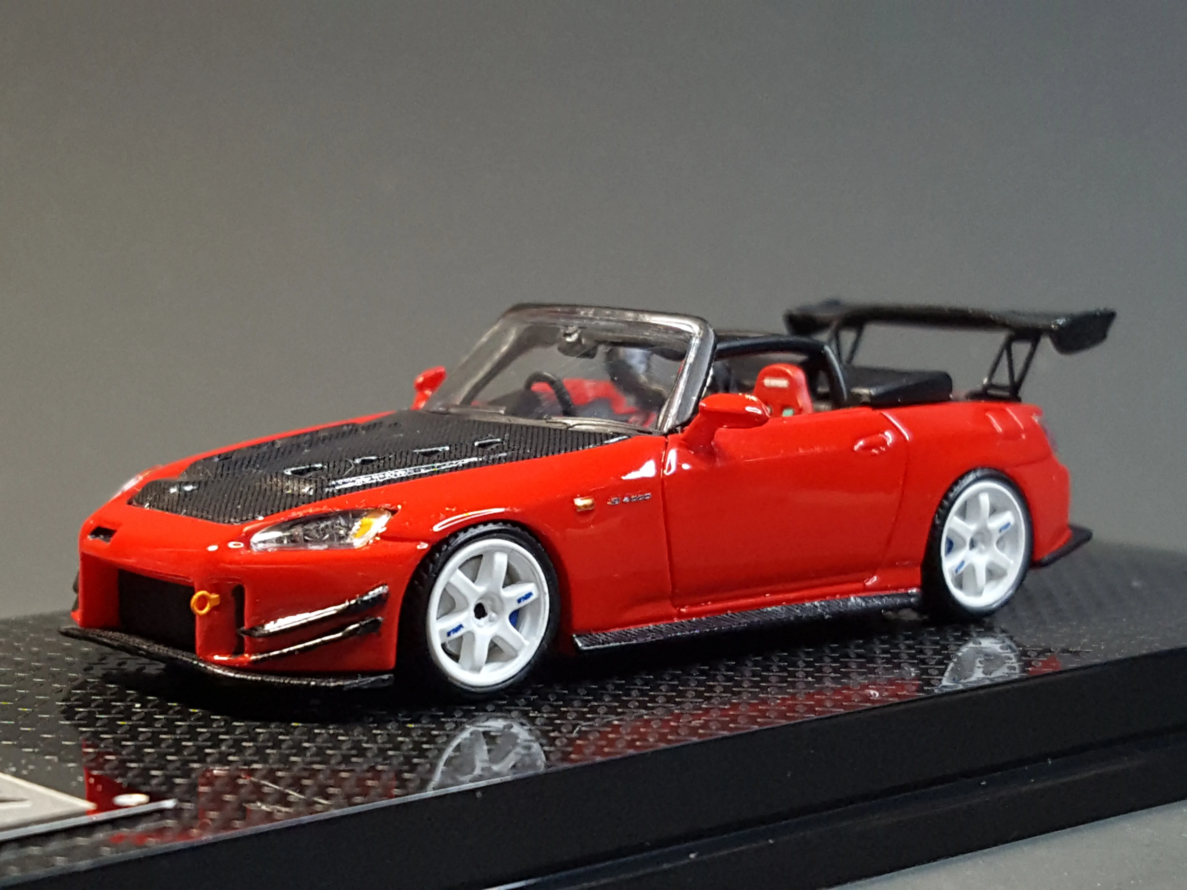 

Коллекция автомобилей 33 Dreams 1/64 Honda S2000 AP1 из смолы