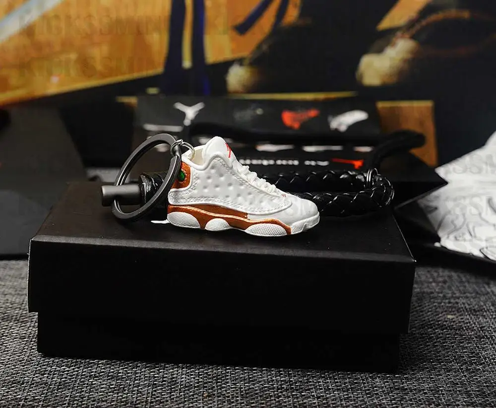 a shoe w rope Дропшиппинг индивидуальность DIY Air Jordan Generation AIR JORDAN13 bred стерео 3D мини-кроссовки фигурный брелок для подарка - Цвет: a shoe w rope