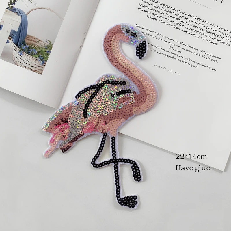 Wholesale Patches Cartoon animal Flamingo Sequins patche Embroidery BadgeS Sewing Supplies Clothing Accessories Iron on patches