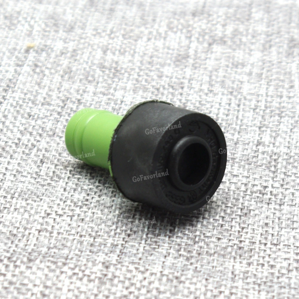 PCV Breather Crankcase Vent Valve 035103245G For VW Jetta Passat Golf Bora For Audi A4 B6 B7 TT Skoda Superb 2003 2005