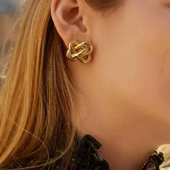 

Best lady Vintage Gold Stud Earrings Clips Fashion Jewelry 3 Design Elegant BA Wedding Party Statement Earrings for Women Gifts