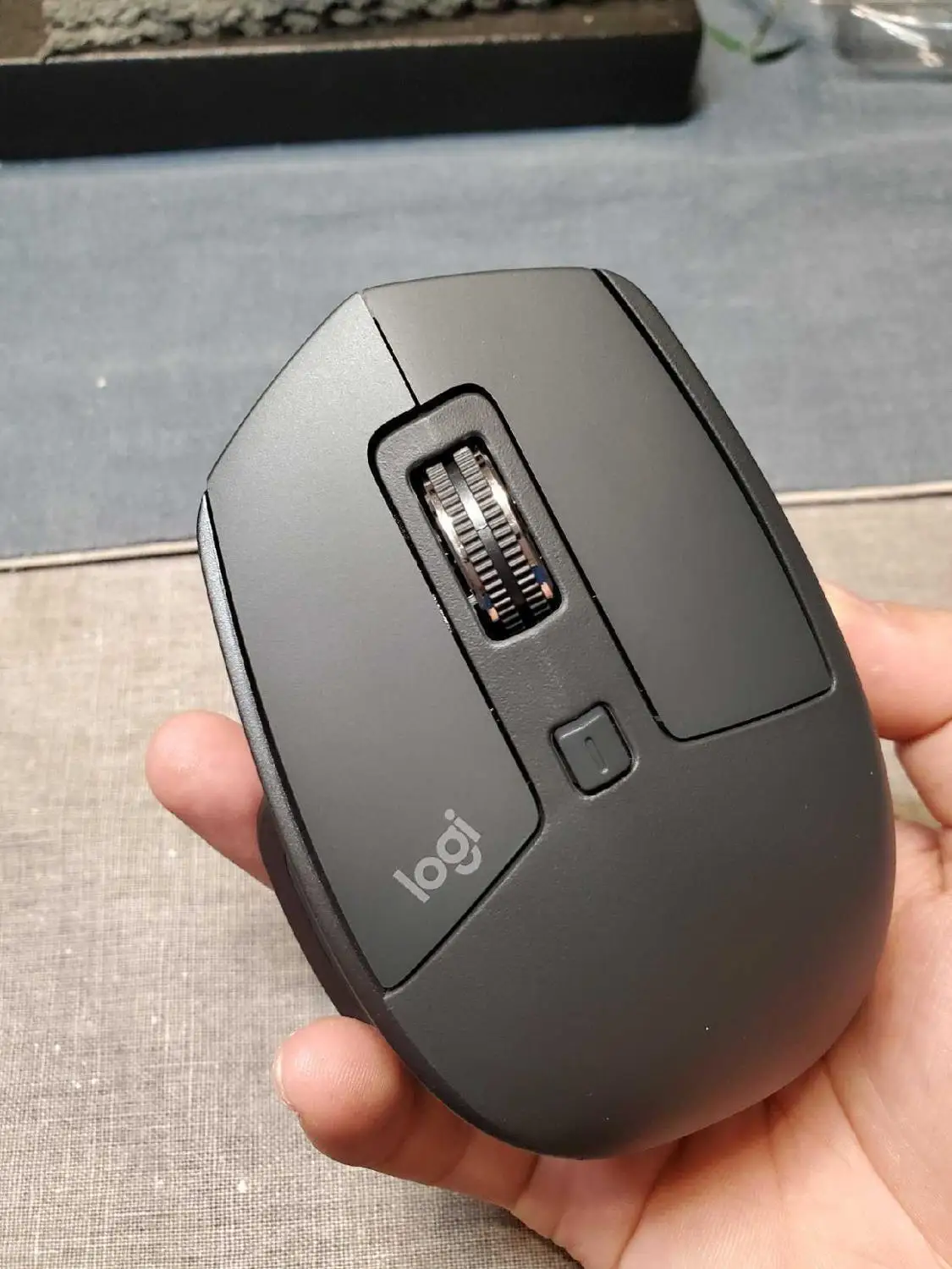 Офисная мышь Logitech MX MASTER 2S б/у 2 4G беспроводное подключение и Bluetooth нескольких